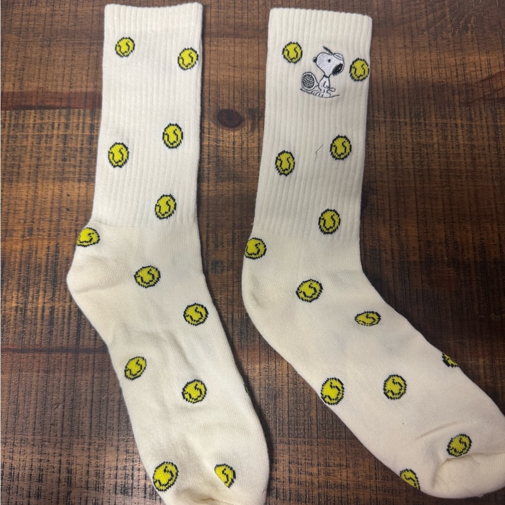Peanuts Character Patterned White Socks - image 3